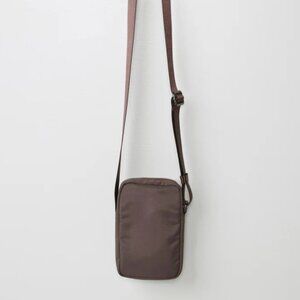 VUORI ALL AROUND CROSSBODY (Chocolate, Tags on)